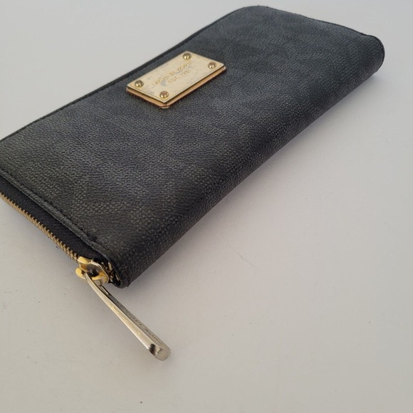 MICHAEL KORS Jet Set Black Saffiano Leather Zip Around Wallet Large Clutch 8x4 - Picture 7 of 10